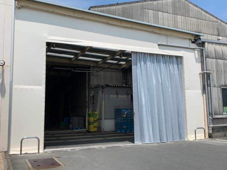 金属工場倉庫入口カーテン