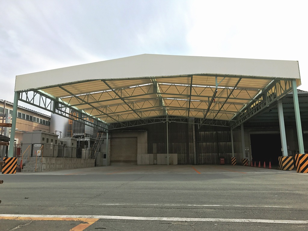 三重県松阪市　工場内開閉式テント
